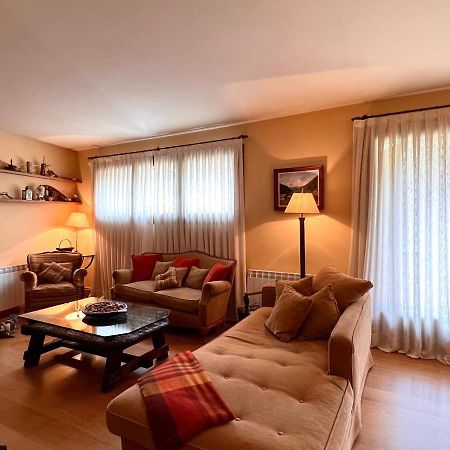 Apartament De La Vall Ferrera - L'Amfitriona Areu Kültér fotó