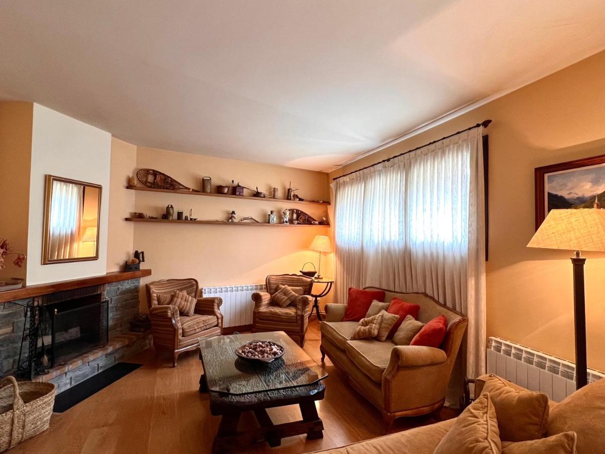 Apartament De La Vall Ferrera - L'Amfitriona Areu Kültér fotó