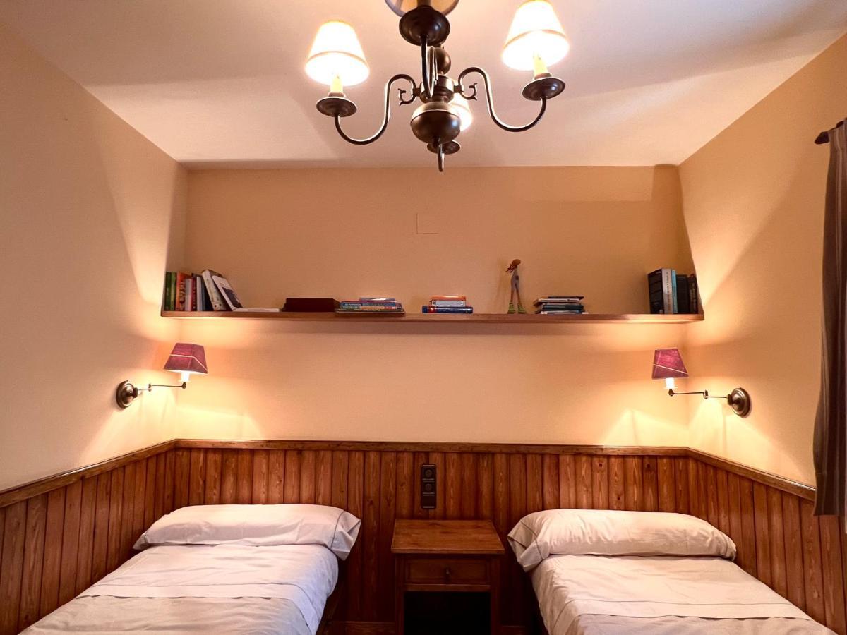 Apartament De La Vall Ferrera - L'Amfitriona Areu Kültér fotó