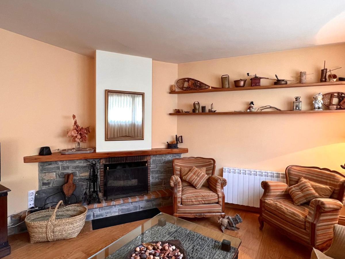Apartament De La Vall Ferrera - L'Amfitriona Areu Kültér fotó