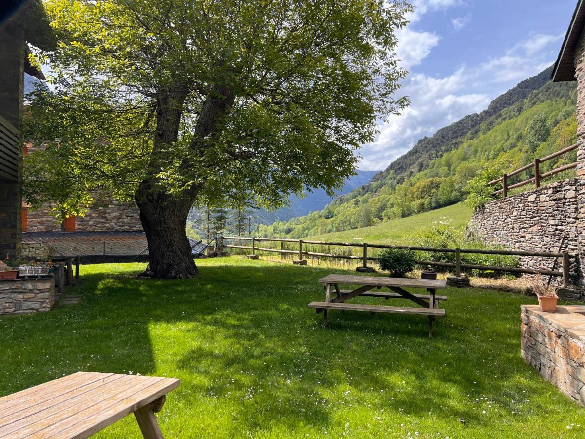 Apartament De La Vall Ferrera - L'Amfitriona Areu Kültér fotó