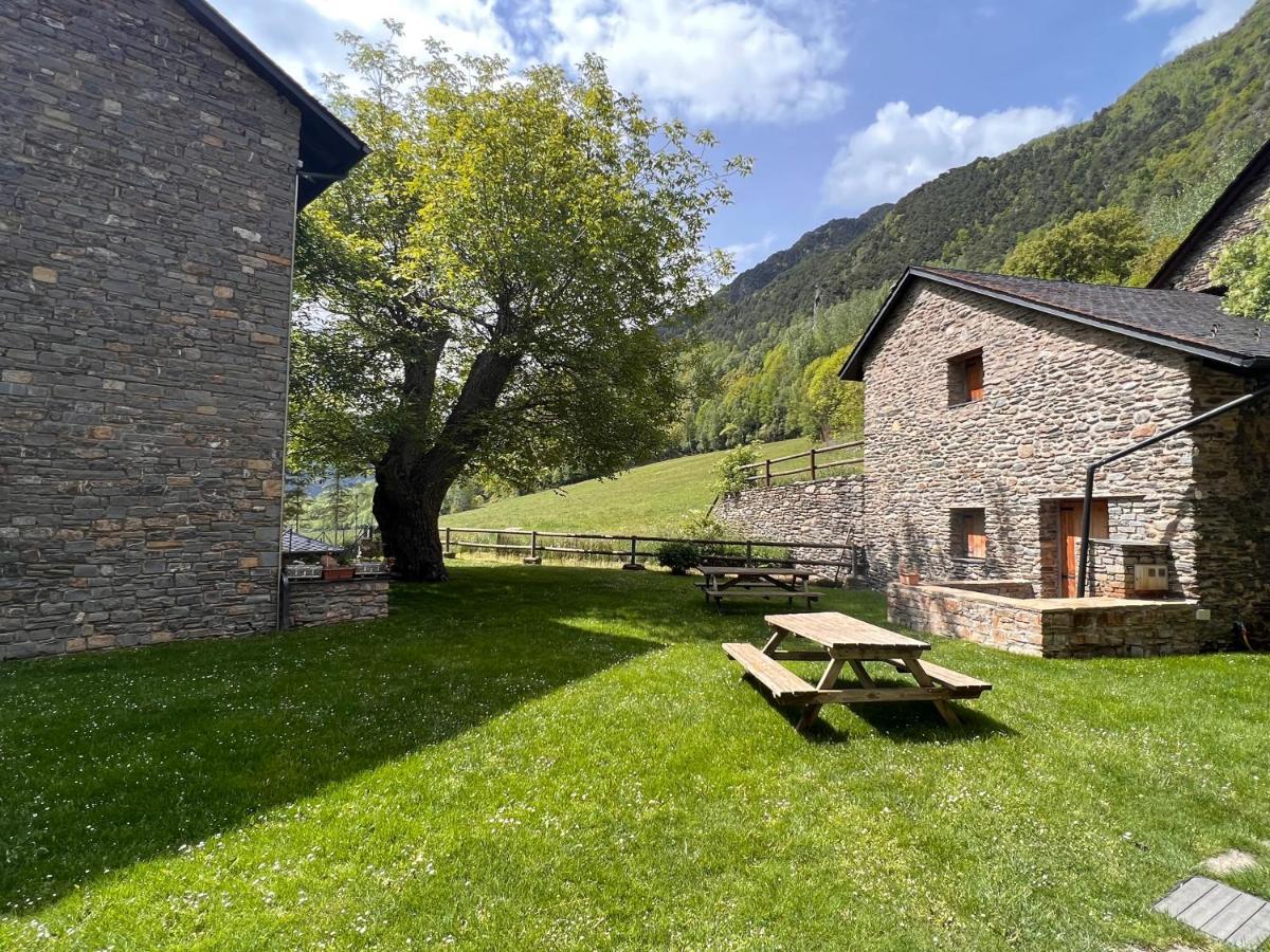Apartament De La Vall Ferrera - L'Amfitriona Areu Kültér fotó